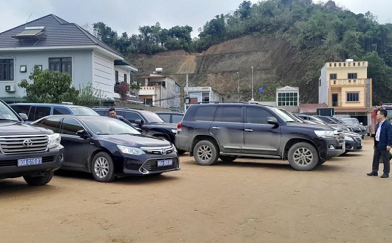 According to the new proposal, the commune level is granted cars for general work. Illustrative photo: Xuyen Dong