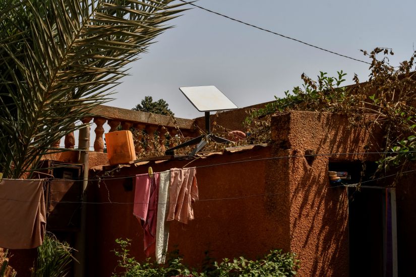 Starlink technology helps cover the Internet to remote areas. Photo: AFP