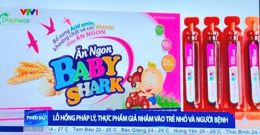 La imagen de la mercancia comiendo a un bebe tiburon es sospechosa de ser falsa. Imagen: Departamento de Seguridad Alimentaria de la Provision