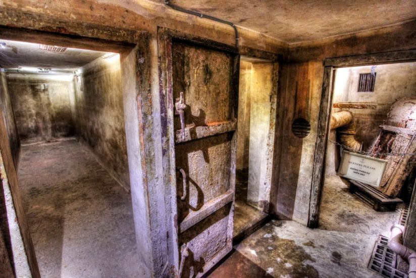 El bunker de bombas esta bajo el Sofitel Legend Metropole de Hanoi. Imagen de la pagina web de la Universidad de Hong Kong