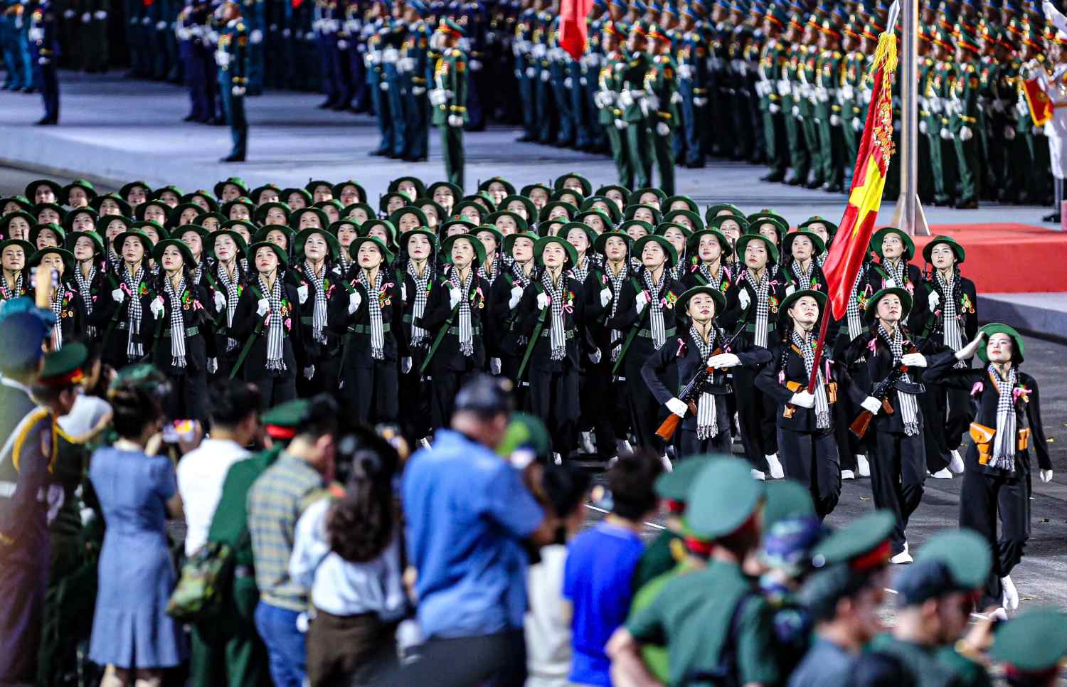 The Southern Women's Union in the first parade and parade on Le Duan Street to prepare for the 50th Anniversary of the Liberation of the South and National Reunification (April 30, 1975 - April 30, 2025). Photo: Thanh Vu