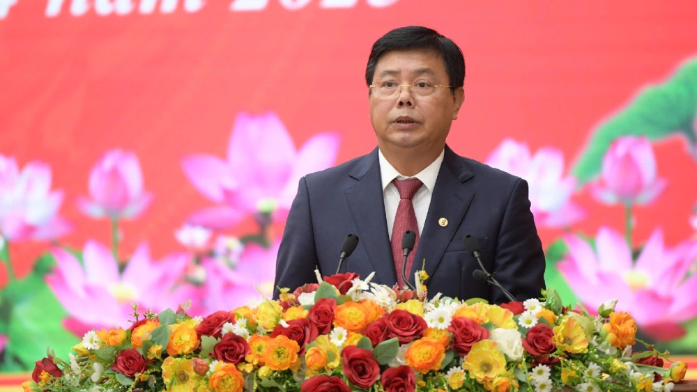 Bi thu Tinh uy Kien Giang Nguyen Tien Hai phat bieu tai buoi le. Anh: Phuong Vu