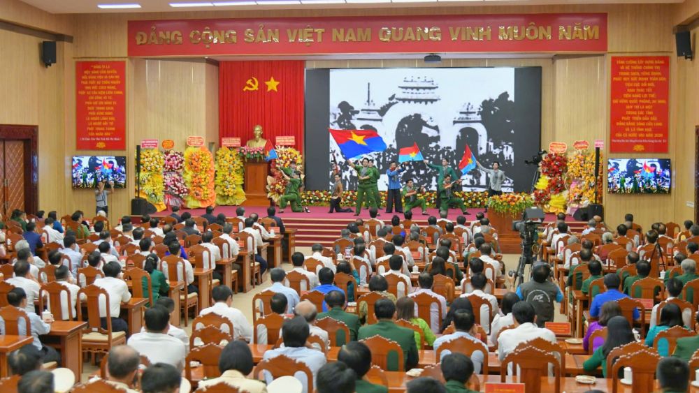 Kien Giang is accelerating to complete the goals and tasks to create a solid foundation for the whole country to enter the era of growth. Photo: Nam Phuong