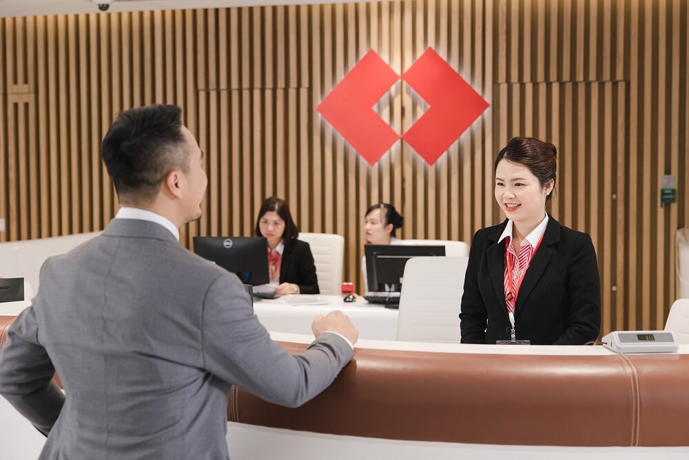 Techcombank duoc vinh danh “Ngan hang tot nhat Viet Nam”. Ảnh: Techcombank 