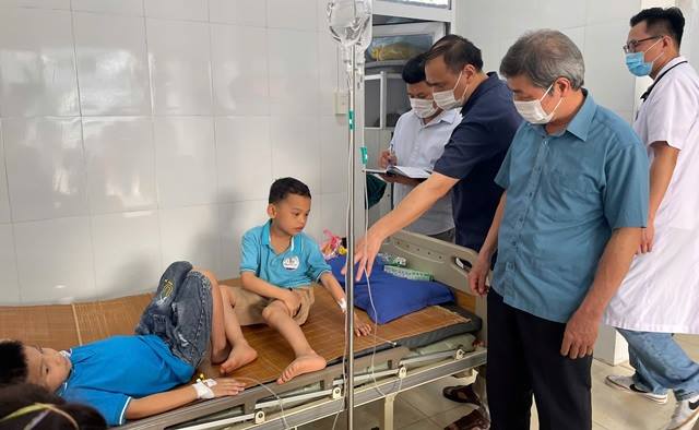 Todavia no se sabe por que 27 estudiantes de Cao Bang vomitan y se desvanecen. Imagen de la ciudad de Guangzhou