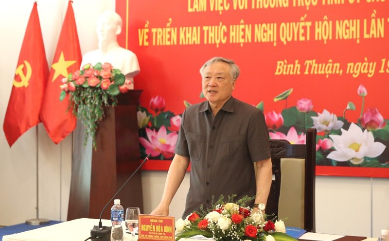 Politburo member and Permanent Deputy Prime Minister Nguyen Hoa Binh directed the tasks of implementing the merger of Binh Thuan, Lam Dong, and Dak Nong provinces. Photo: Dinh Hai