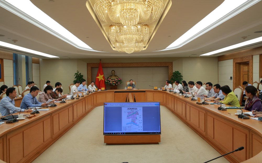 Cuoc hop thao go kho khan, vuong mac cho du an khu dan cu Dai An II (Hai Duong). Anh: VGP