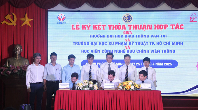 Truong Dai hoc Giao thong van tai ky ket thoa thuan hop tac voi Truong Dai hoc Su pham Ky thuat TPHCM va Hoc vien Cong nghe Buu chinh Vien thong. Anh: Minh Anh