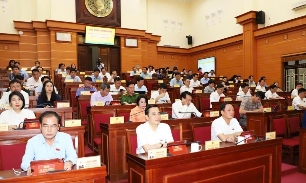 Dai bieu du ky hop thu 27, HDND tinh Hung Yen khoa XVII, nhiem ky 2021 -2026. Anh: Hoang Ben