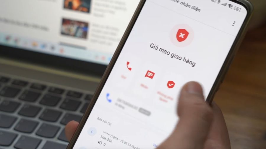 Fake shipper calls are increasing, posing a potential safety risk to users. Photo: Hai Danh