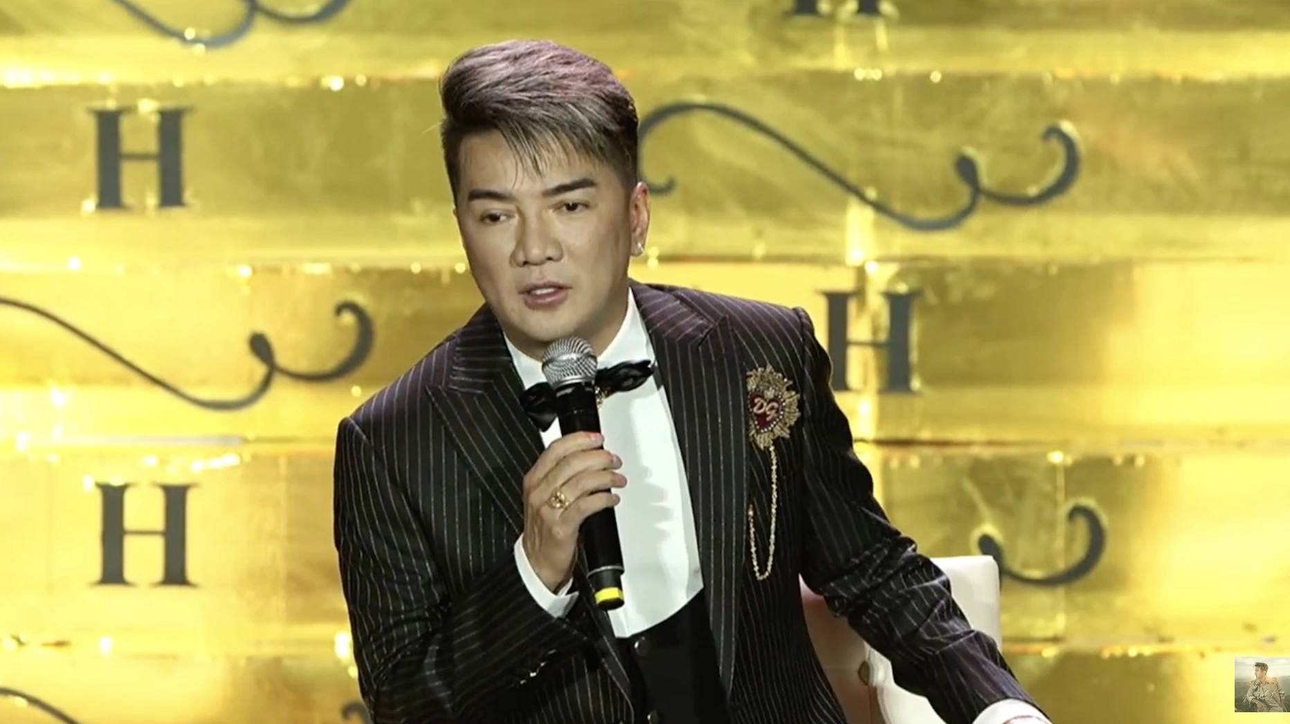 Dam Vinh Hung. Photo: Bao Nhan Film crew.