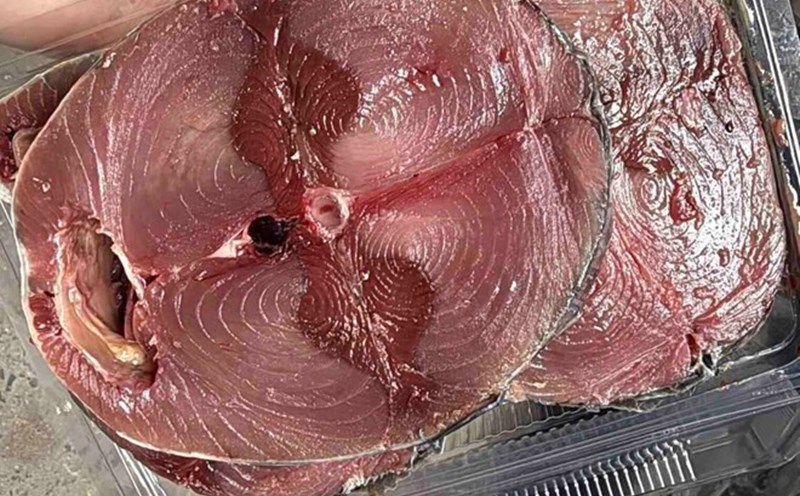 Tuna supplements omega-3, easy-to-d govern protein and anti-inflammatory micronutrients that effectively support liver recovery. Photo: Kieu Vu.