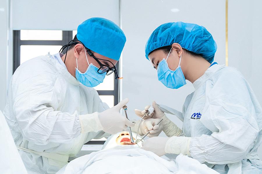 Gia trong rang Implant tai I-Dent chi tu 13-35 trieu VND/1 tru. Anh: Nha khoa I-Dent