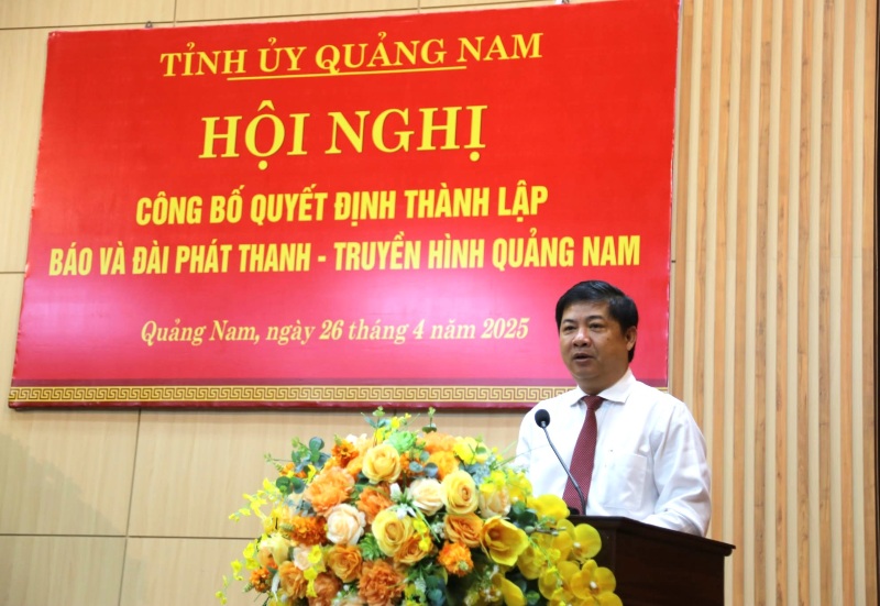 Bi thu Tinh uy Quang Nam Luong Nguyen Minh Triet phat bieu tai hoi nghi. Anh: Truong An