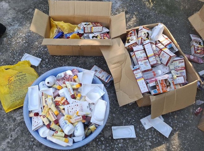 Hai Duong Province Market Management destroyed 262 smuggled cosmetic products in August 2024. Photo: Market Management of Hai Duong province