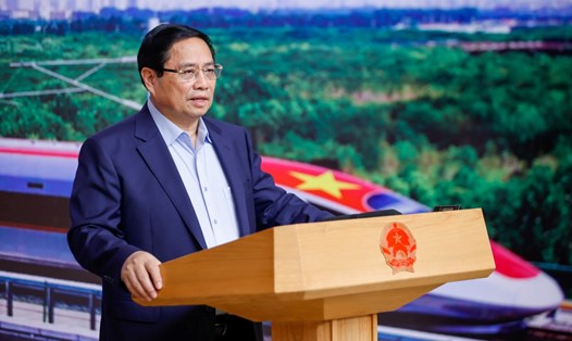 Ủy viên Bộ Chính trị, Thủ tướng Chính phủ Phạm Minh Chính  chủ trì phiên họp thứ hai Ban Chỉ đạo các dự án đường sắt. Ảnh: VGP