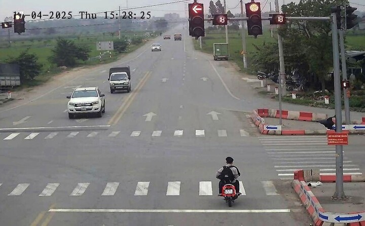 La motocicleta esta en el punto muerto. Foto de la Policia de Baekje