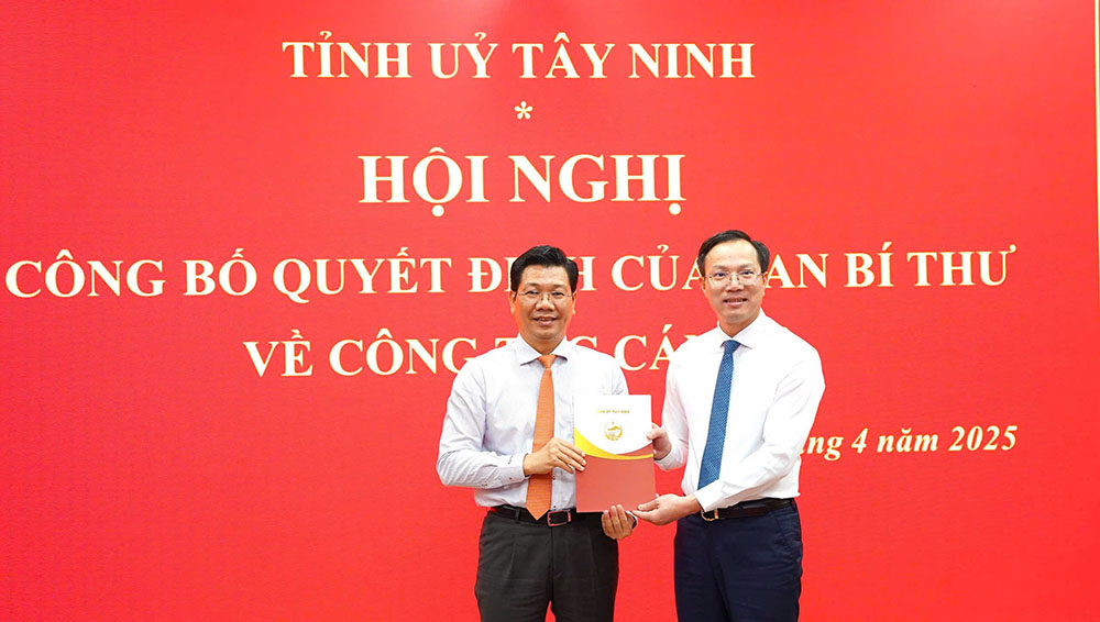 Mr. Doan Trung Kien was transferred and appointed to join the Executive Committee, Standing Committee of the Tay Ninh Provincial Party Committee for the 2020-2025 term. Photo: Thanh Quan