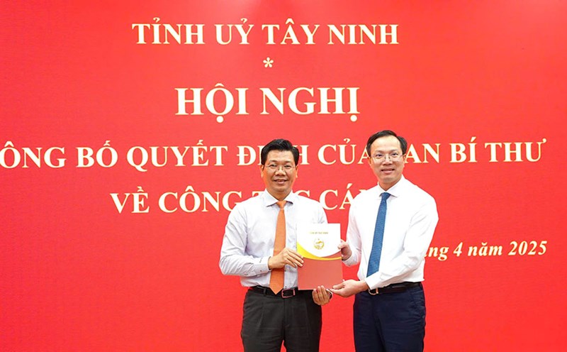 Mr. Doan Trung Kien was transferred and appointed to join the Executive Committee, Standing Committee of the Tay Ninh Provincial Party Committee for the 2020-2025 term. Photo: Thanh Quan