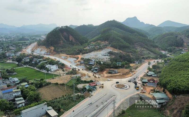 The Son Duong town bypass road is about to reach the finish line. Photo: Lam Thanh