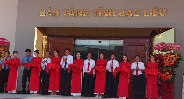 Inauguration and putting into use the Bac Lieu General Museum Interior Exhibition Project in Block B, House C of the Ba Non La Theater. Photo: Nhat Ho