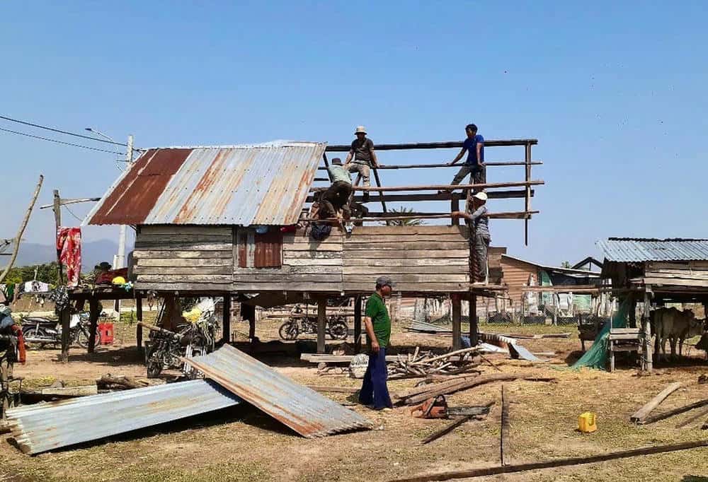 Houses in Krong Pa district had their roofs blown off by a storm. Photo: Ngoc Chau