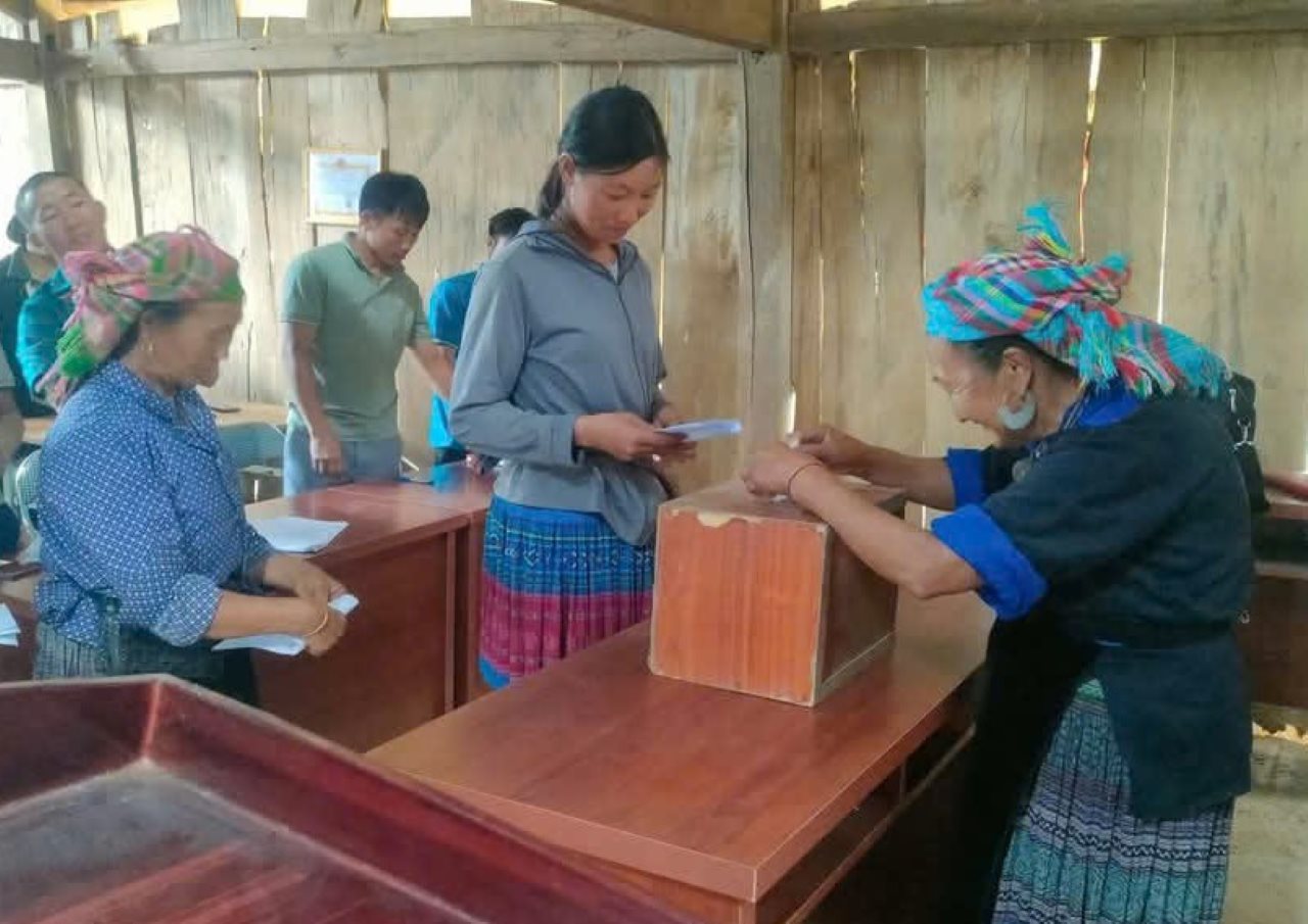 Los habitantes de Mu Cang Chai han acordado la organizacion de la unidad administrativa a nivel de comuna. Imagen: El arte aleman.