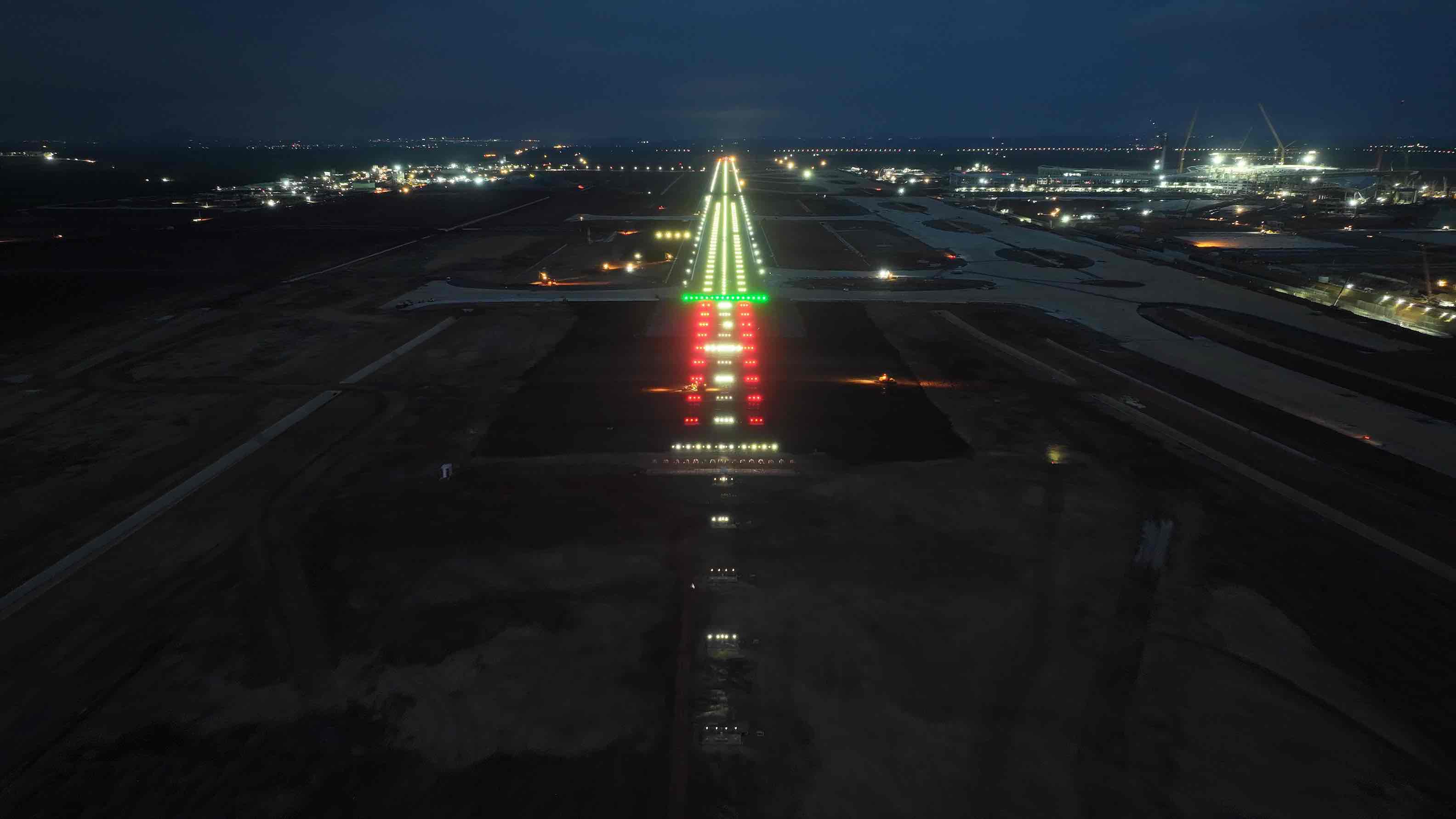 The Long Thanh airport runway lighting system is officially lit up. Photo: HAC