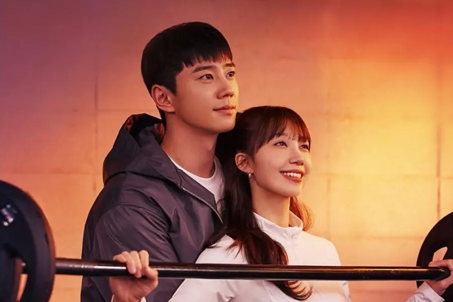 Lee Jun Young, Jung Eunji. ¿Quien es el otro? Imagen de la FPT