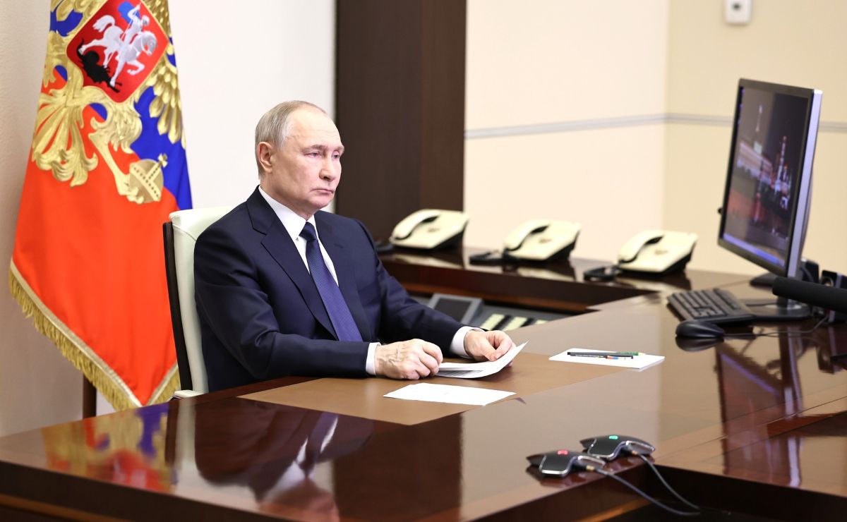 Russian President Vladimir Putin listens to a report on the liberation of Kursk province, April 26, 2025. Photo: Kremlin