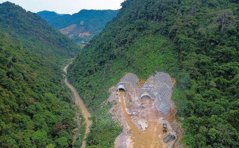 The Dong Dang - Tra Linh Expressway is under construction. Photo: Khanh Linh