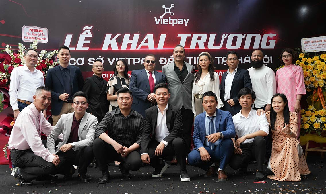 VietPay khai truong co so tai so 27 Lang Ha, Ha Noi. Anh: Tung Anh