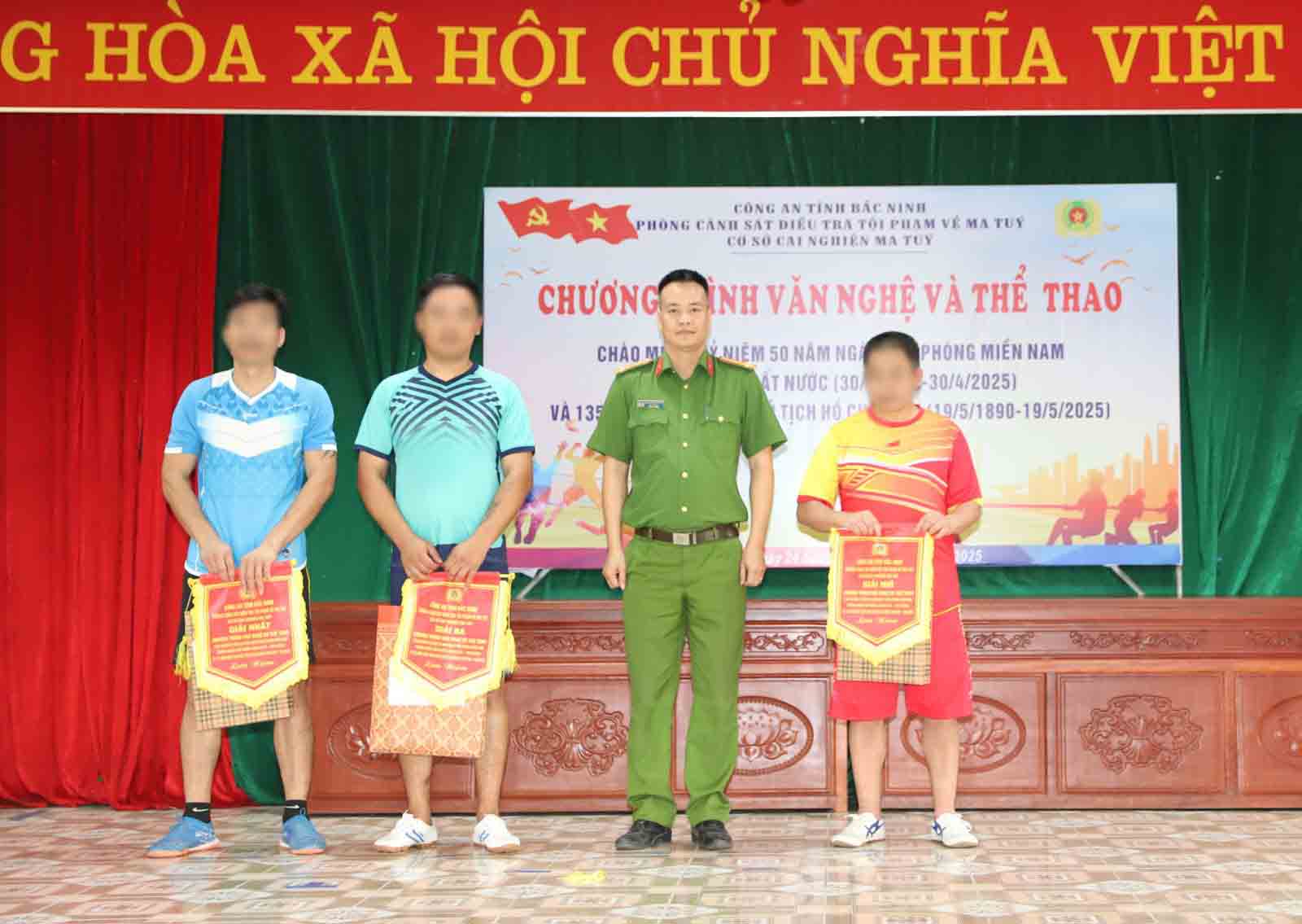 Cultural and sports exchange program for drug rehabilitation facilities in Bac Ninh. Photo: Bac Ninh Police