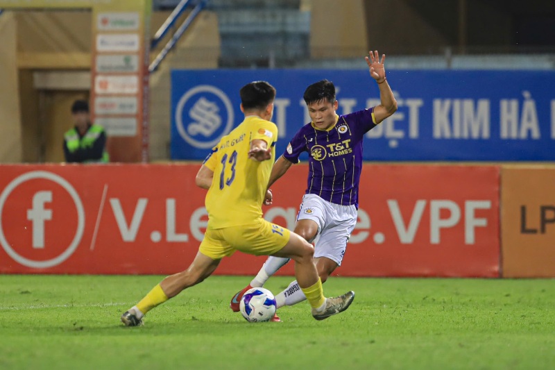 Hanoi esta muy cerca de competir con Nam Dinh en la clasificacion de la Liga V. Imagen de la ciudad de Minh Minh