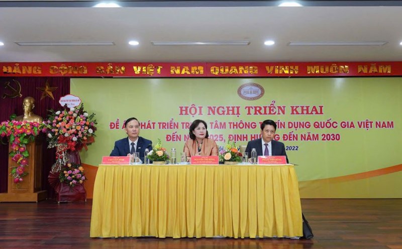 Ms. Nguyen Thi Hong - Member of the Party Central Committee, Governor of the State Bank chaired the Conference to deploy the CIC Development Project. Photo: CIC