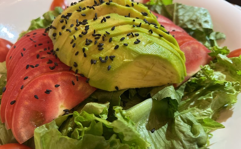 Los habitos saludables de alimentacion, el equilibrio de la glucosa en la sangre ayuda a reducir la grasa en la cara. Imagen: El limpio