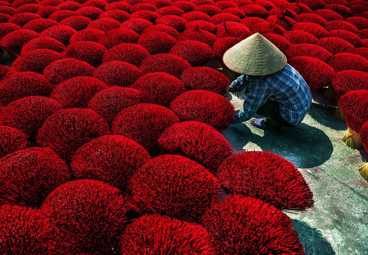 A day of searching in the incense village.
