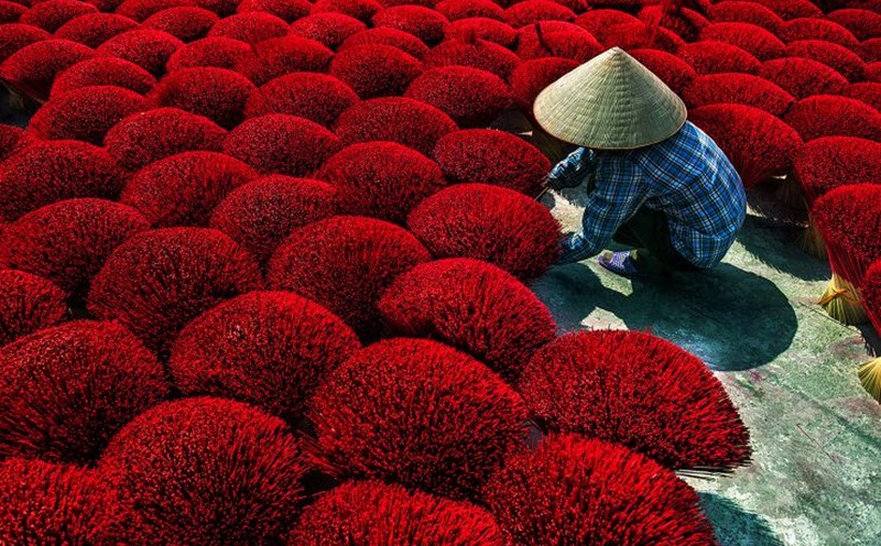 A day of searching in the incense village.