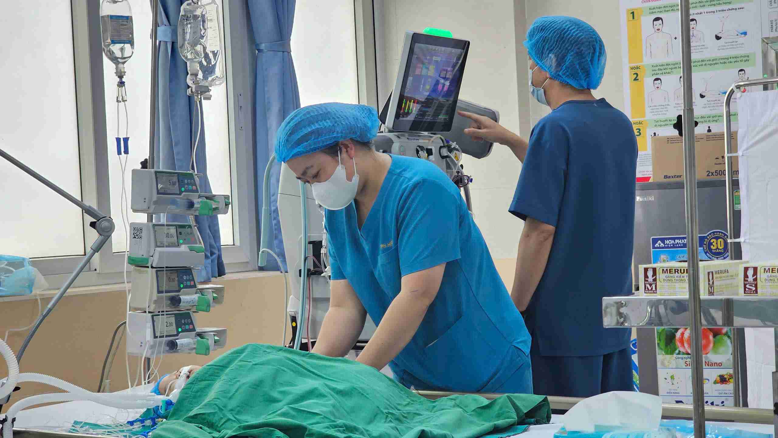 Una niña de cinco meses y medio fue rescatada gracias a una hemorragia continua. Imagen de Chen Ang