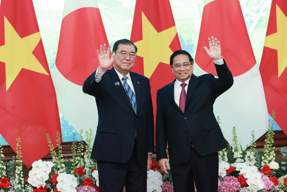 Politburo member, Prime Minister Pham Minh Chinh and Japanese Prime Minister Ishiba Shigeru. Photo: Hai Nguyen