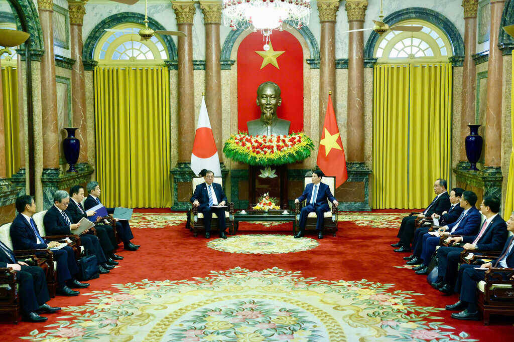 Politburo member and President Luong Cuong received Japanese Prime Minister Ishiba Shigeru. Photo: Hai Nguyen