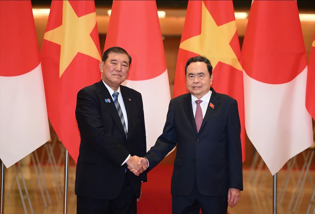 Politburo member and National Assembly Chairman Tran Thanh Man met with Japanese Prime Minister Ishiba Shigeru. Photo: Hai Nguyen
