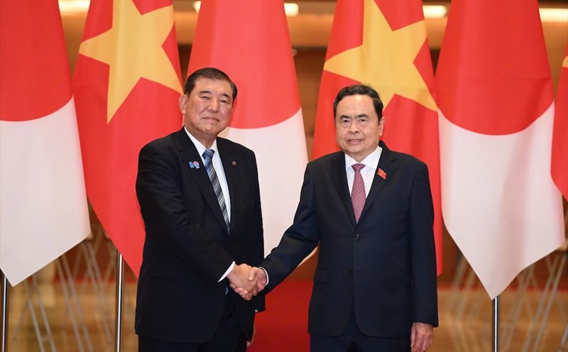 Politburo member and National Assembly Chairman Tran Thanh Man met with Japanese Prime Minister Ishiba Shigeru. Photo: Hai Nguyen