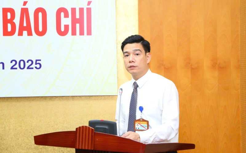 According to Mr. Dang Duc Thuan, the Ministry of Home Affairs will study and propose salary reform in the second quarter of 2025. Photo: Tong Giap