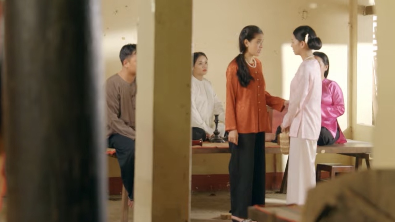 Detalle de la pelicula El anillo de la perla". Produccion de peliculas.