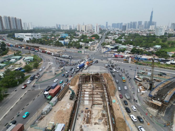 Construction of the An Phu intersection project (Thu Duc City, Ho Chi Minh City). Photo: Minh Quan