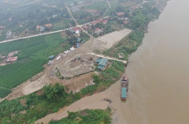 Cận cảnh bãi tập kết cát trái phép bị đề nghị thu hồi tại Yên Bái