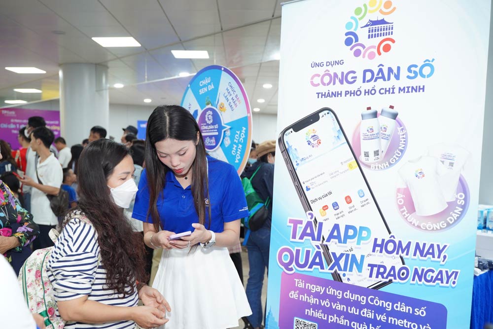 La aplicacion de la ciudad de Ciudad Juarez - canal de conexion entre el gobierno de la ciudad y la gente esta siendo cada vez mas utilizado por muchos usuarios. Imagen de la ciudad de Nueva York