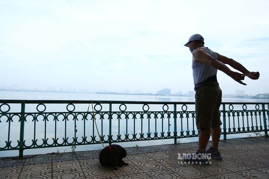 Exercise plays an important role in maintaining overall health, improving fitness and preventing diseases. Photo: Cat Tien