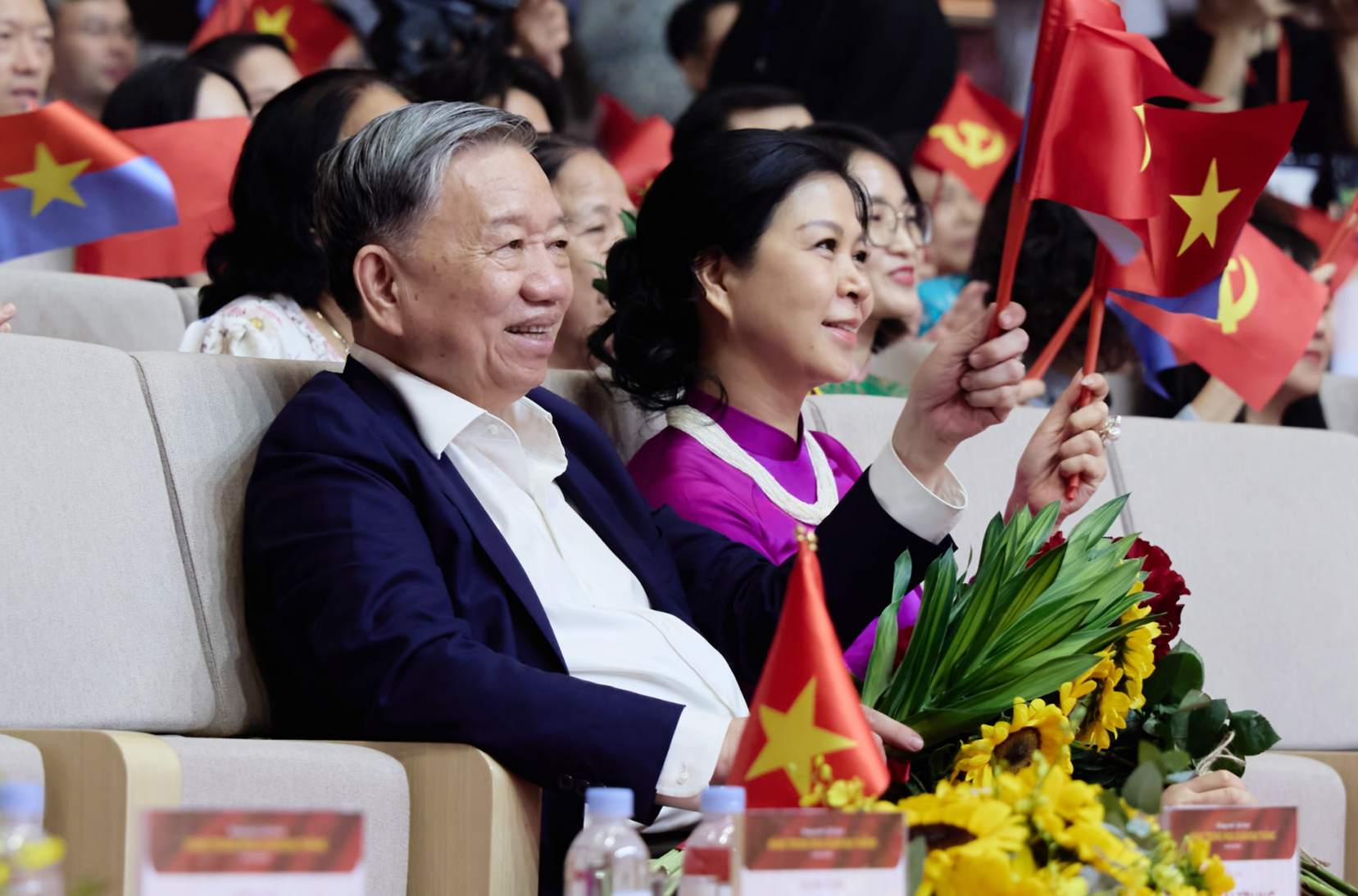 Tong Bi thu To Lam gop mat trong chuong trinh. Anh: Ban to chuc